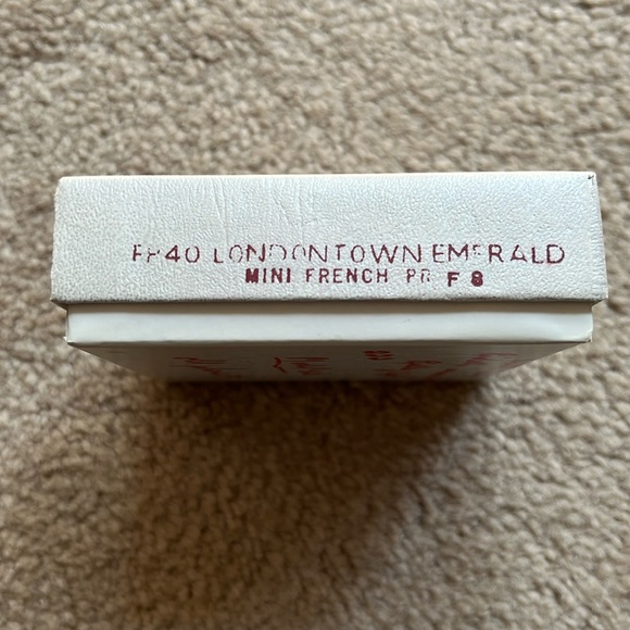 NWOT Vintage Tilley Genuine Hide Suede Wallet Mini Purse in Emerald Green - Picture 16 of 17